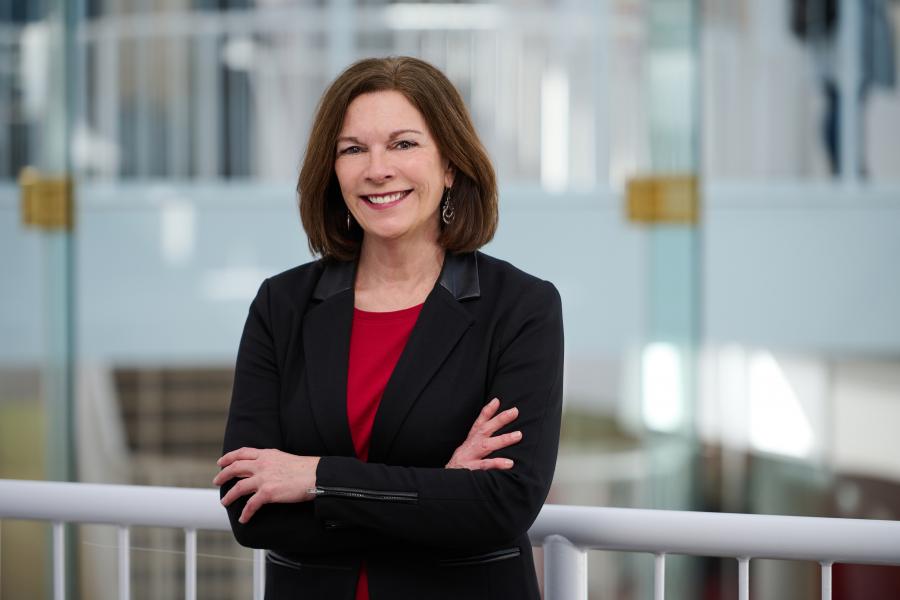 Suzanne Gagnon Headshot